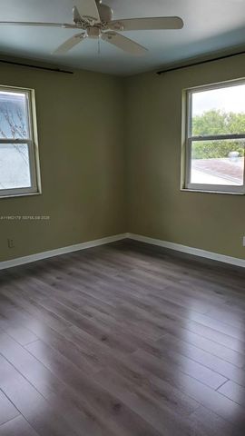 25 NE 12th Street, Fort Lauderdale, FL 33304