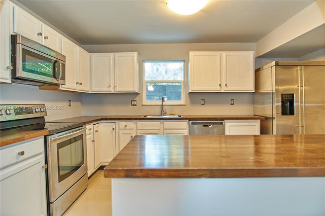 25 NE 12th Street, Fort Lauderdale, FL 33304