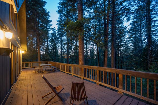 2041 Baywood Vw, Arnold, CA 95223