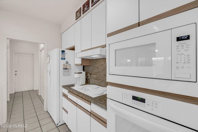 1421 N Abrego Drive, Green Valley, AZ 85614