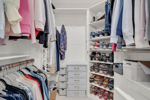 1421 N Abrego Drive, Green Valley, AZ 85614