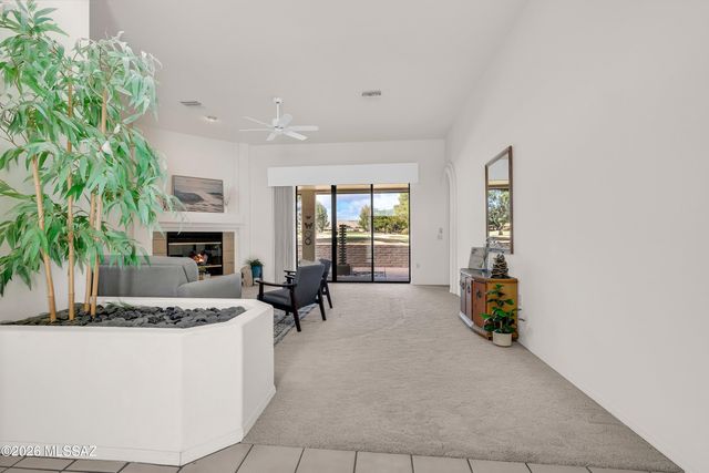 1421 N Abrego Drive, Green Valley, AZ 85614