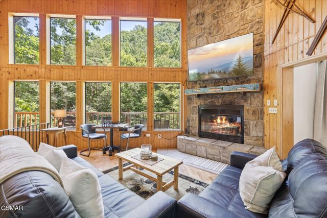 2697 Brandy Way, Sevierville, TN 37876