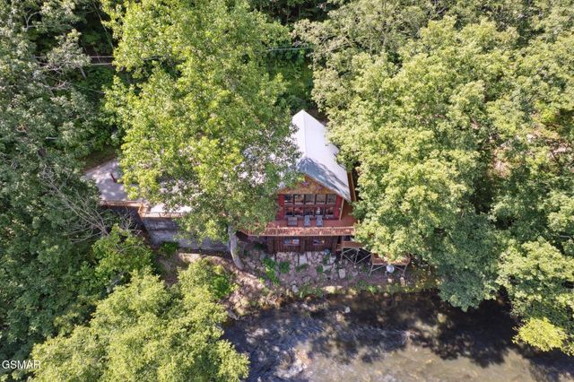 2697 Brandy Way, Sevierville, TN 37876
