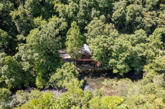 2697 Brandy Way, Sevierville, TN 37876