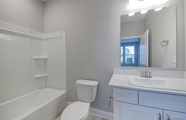 50649 Crusader Drive, Macomb, MI 48044