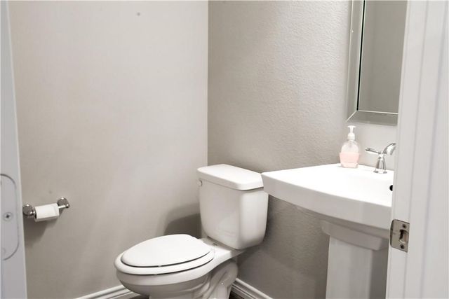 2605 Mccart Avenue, Fort Worth, TX 76110