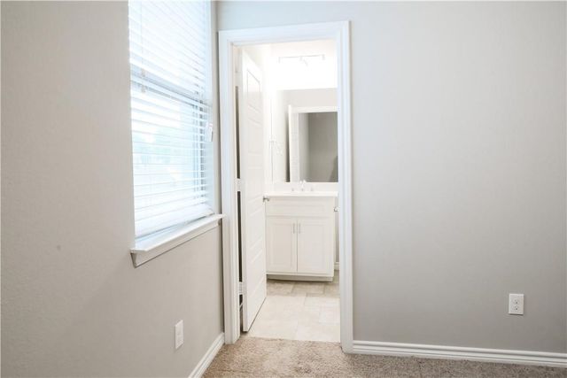 2605 Mccart Avenue, Fort Worth, TX 76110