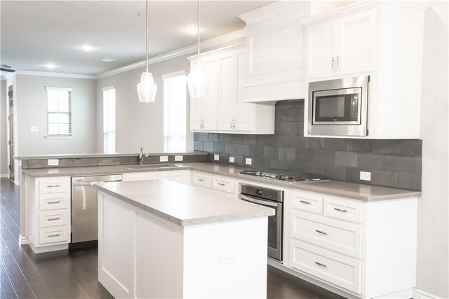 2605 Mccart Avenue, Fort Worth, TX 76110