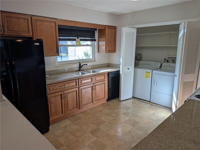 4567 SHOSHONE TRAIL 167, Sarasota, FL 34233