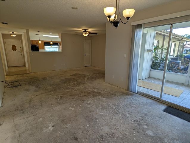 4567 SHOSHONE TRAIL 167, Sarasota, FL 34233