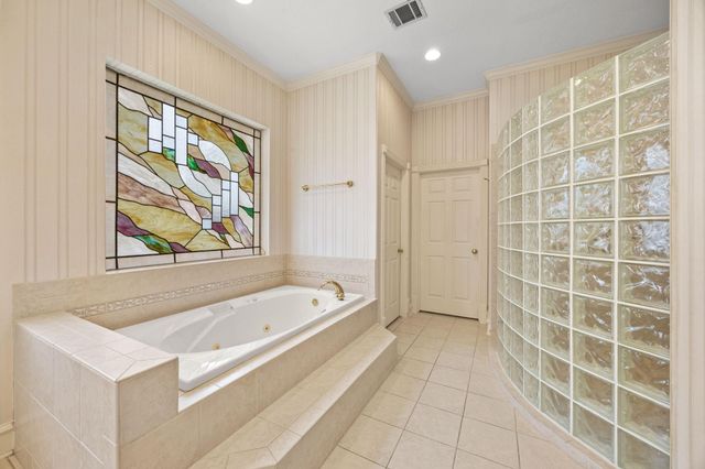 19003 Windsor Lakes Drive, Houston, TX 77094