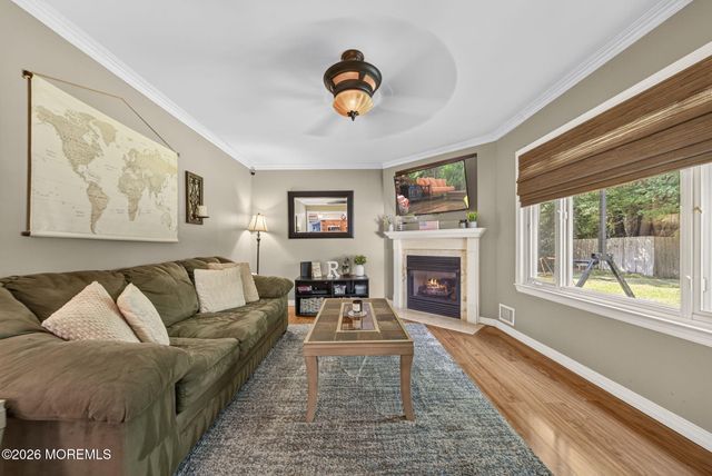 18 Cidermill Court, Howell, NJ 07731