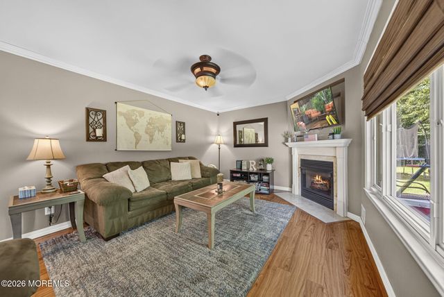 18 Cidermill Court, Howell, NJ 07731