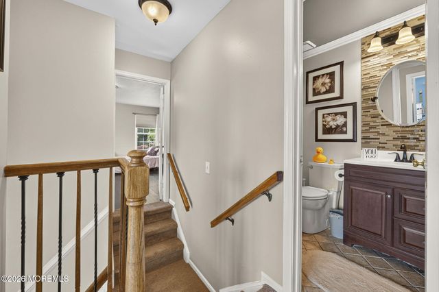 18 Cidermill Court, Howell, NJ 07731