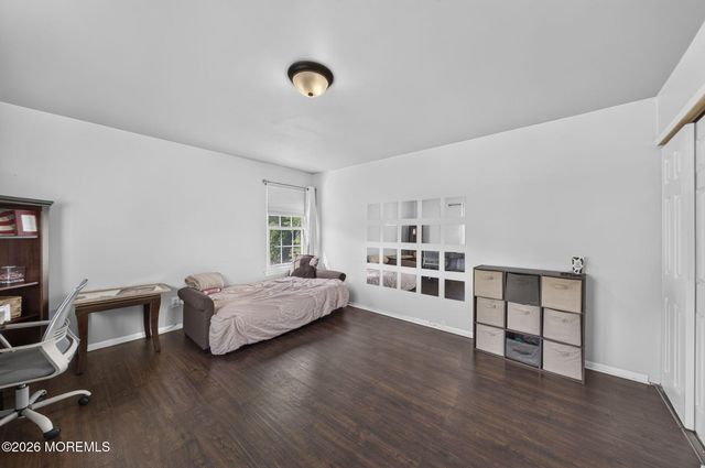 18 Cidermill Court, Howell, NJ 07731