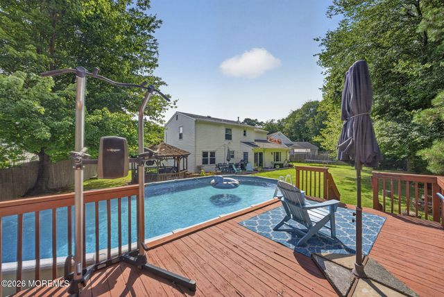 18 Cidermill Court, Howell, NJ 07731