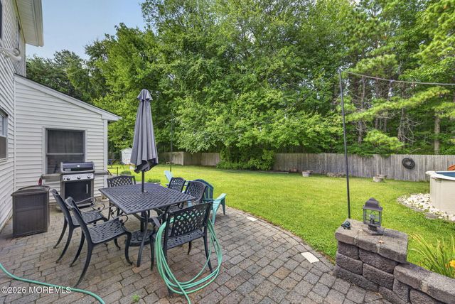 18 Cidermill Court, Howell, NJ 07731