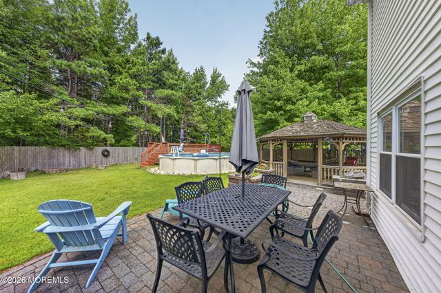 18 Cidermill Court, Howell, NJ 07731