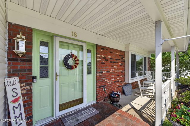 18 Cidermill Court, Howell, NJ 07731