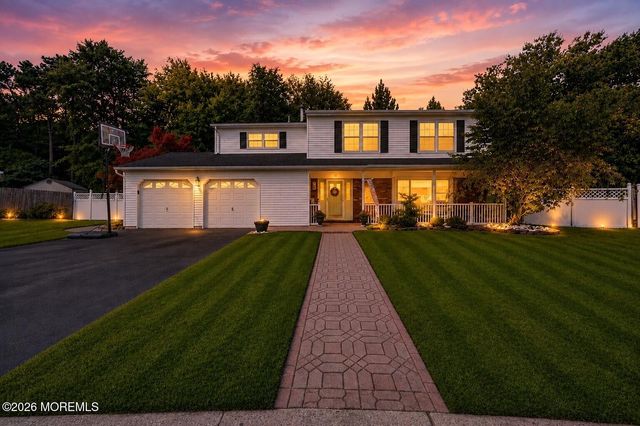 18 Cidermill Court, Howell, NJ 07731