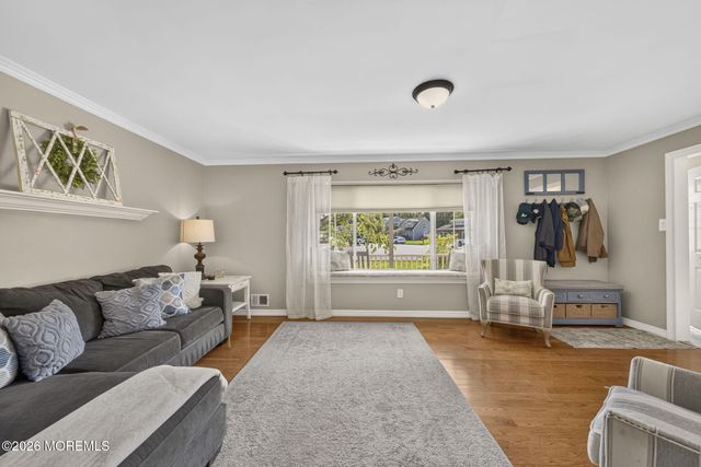 18 Cidermill Court, Howell, NJ 07731