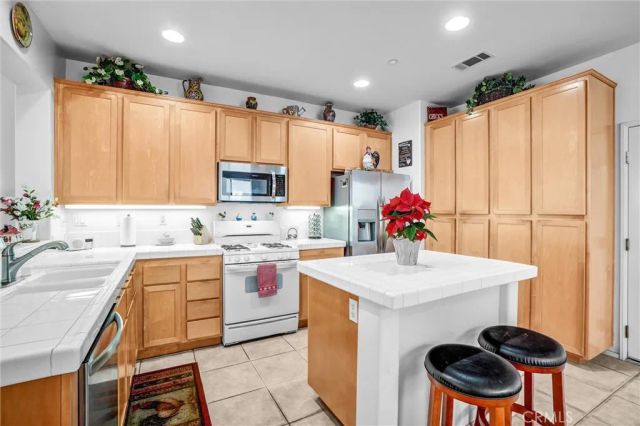 65 Windward Way, Buena Park, CA 90621