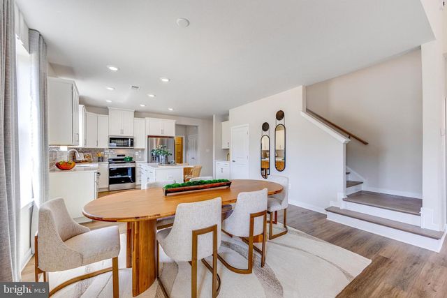 215 CARNEY CT, Dover, DE 19904