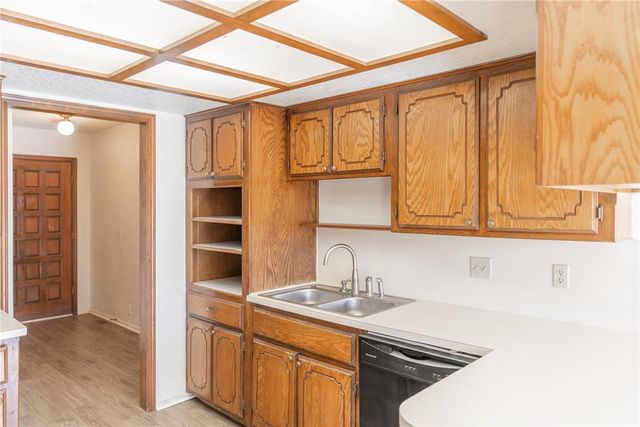 2808 Mustang Trail, Edmond, OK 73012