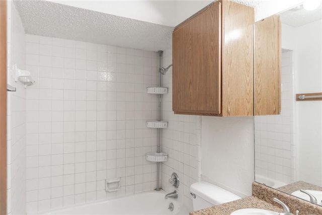 2808 Mustang Trail, Edmond, OK 73012