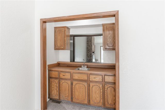 2808 Mustang Trail, Edmond, OK 73012