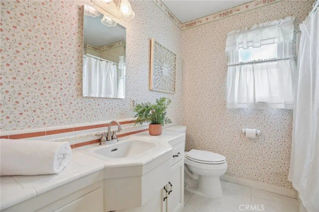 18717 Doty Avenue, Torrance, CA 90504