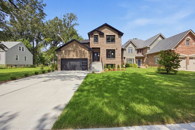 1738 Farwell Avenue, Des Plaines, IL 60018