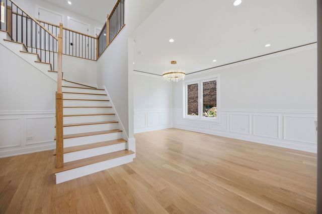 1738 Farwell Avenue, Des Plaines, IL 60018