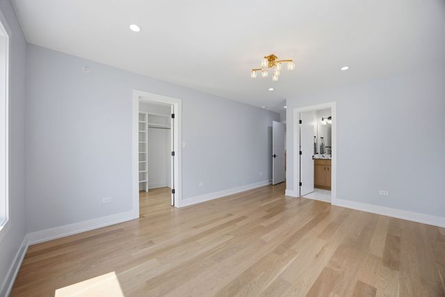 1738 Farwell Avenue, Des Plaines, IL 60018