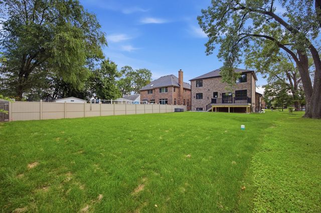 1738 Farwell Avenue, Des Plaines, IL 60018