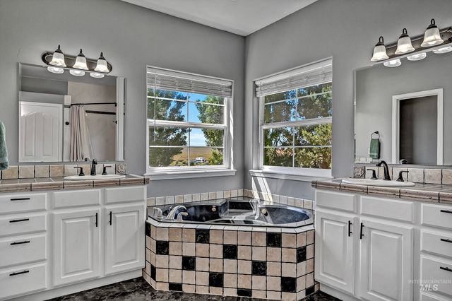 7213 E Columbia, Boise, ID 83716