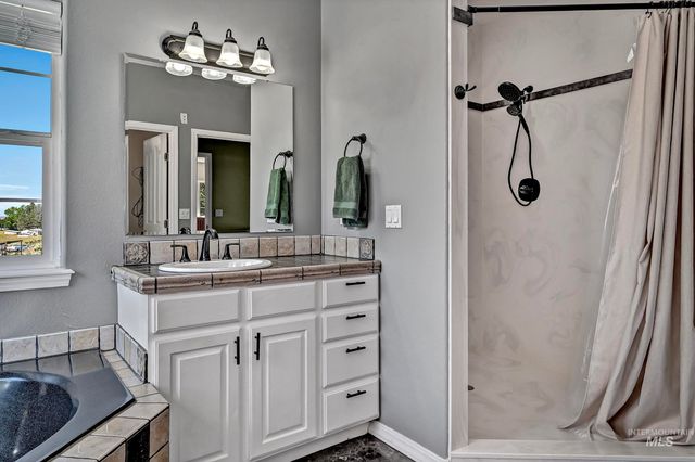 7213 E Columbia, Boise, ID 83716