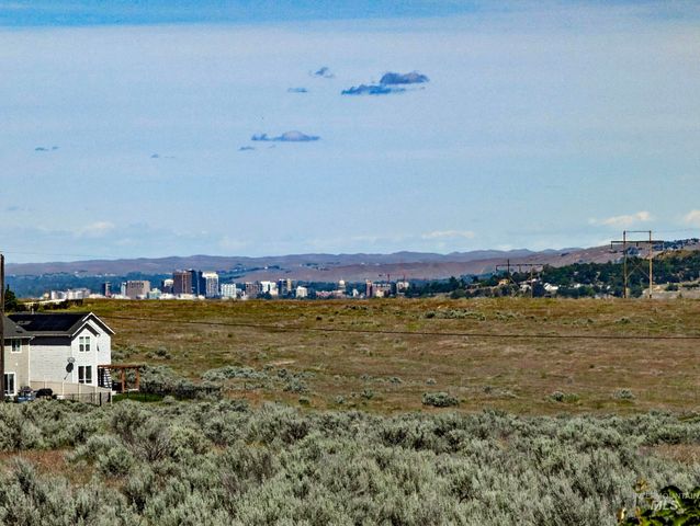 7213 E Columbia, Boise, ID 83716