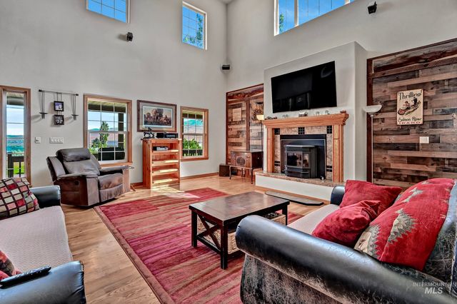 7213 E Columbia, Boise, ID 83716