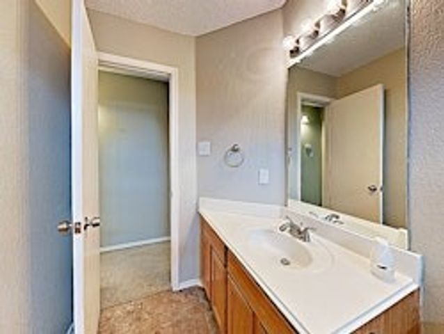 1132 Sandalwood Drive, Fort Worth, TX 76140