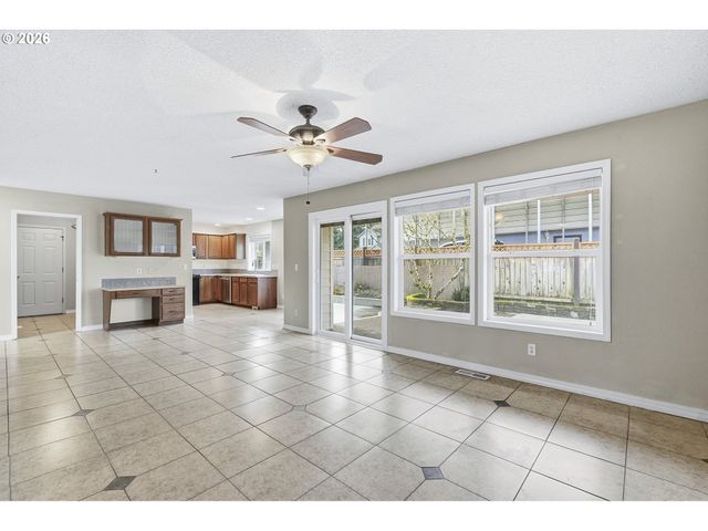 11437 PENNYS Way, Oregon City, OR 97045