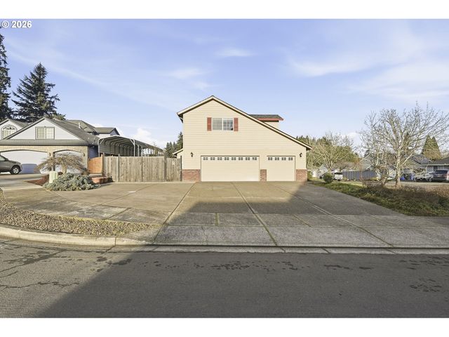 11437 PENNYS Way, Oregon City, OR 97045