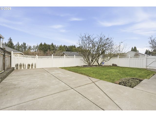 11437 PENNYS Way, Oregon City, OR 97045