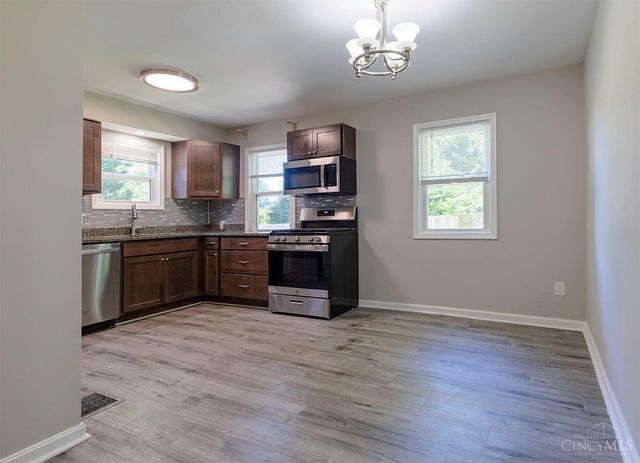 7013 Ellen Avenue, North College Hill, OH 45239