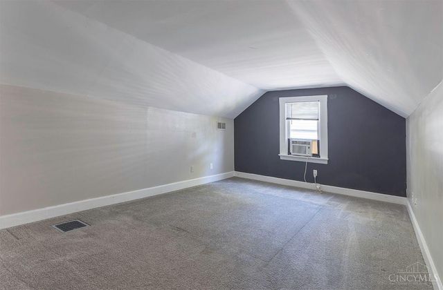 7013 Ellen Avenue, North College Hill, OH 45239