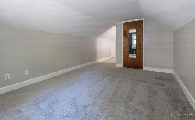 7013 Ellen Avenue, North College Hill, OH 45239