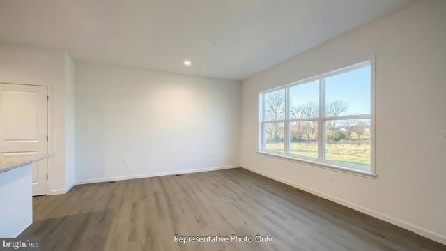 38 N CONIFER DR, Elizabethtown, PA 17022