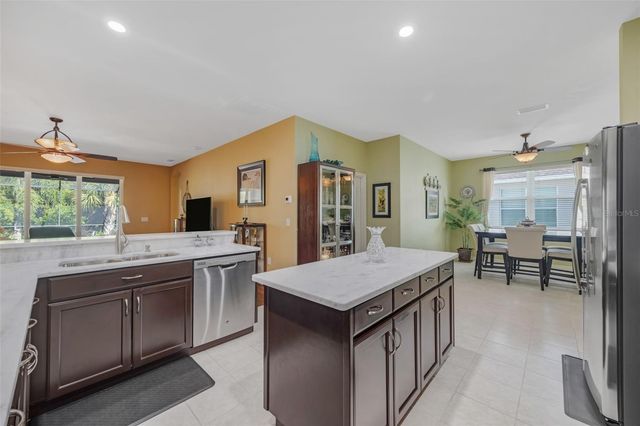 11011 ROCKLEDGE VIEW DR., Riverview, FL 33579