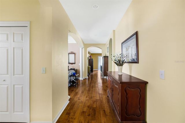 11011 ROCKLEDGE VIEW DR., Riverview, FL 33579